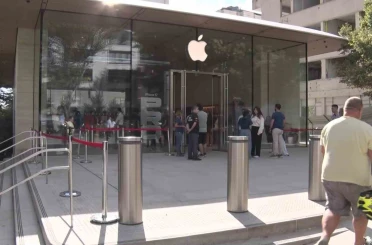 Yeni iPhone 17 Türkiye’de ilgi görmedi, mağaza önleri boş kaldı 