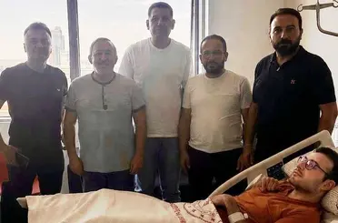 Yeni Medya Cemiyeti’nden Mustafa Tatlısu ve oğlu Emir’e geçmiş olsun ziyareti