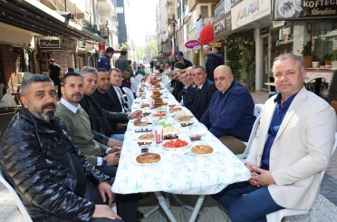 Yenilenen Sevgi Yolu esnafından Başkan Şimşek’e kahvaltılı teşekkür 