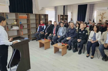 Yenipazar’da "bitkisel üretimde kalite ve gıda güvenliği" toplantısı yapıldı 