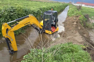 Yenipazar’da yağış sonrası yol bakım ve parke çalışmaları sürüyor 