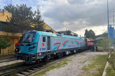 Yerli ürün yerli ve milli lokomotif Tavşanlı raylarında 