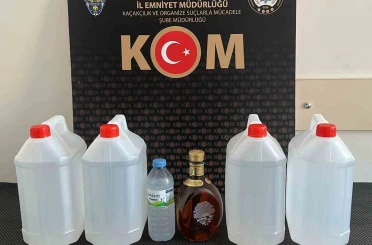 Yılbaşı öncesi kaçak alkol operasyonu: 20 litre etil alkol ele geçirildi 
