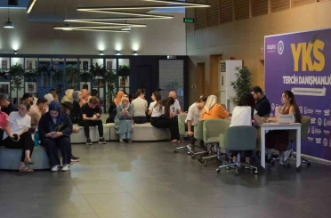 Yıldırım Belediyesi üniversite tercih sürecinde gençlerin yanında 