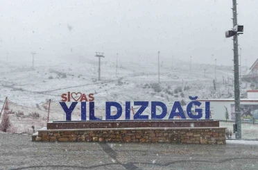 Yıldız Dağı beyaz gelinliğini giydi, kayak merkezi havadan görüntülendi 