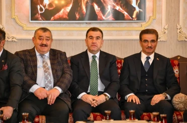 Yıllardır bitirilemeyen Bayburt-Gümüşhane Havalimanı için iki ilin valisi bir araya geldi: 2026’da tamamlanması hedefleniyor 