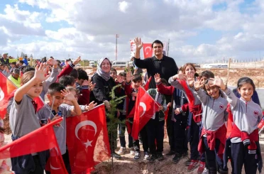 Yılmaz’dan 23 Nisan mesajı 