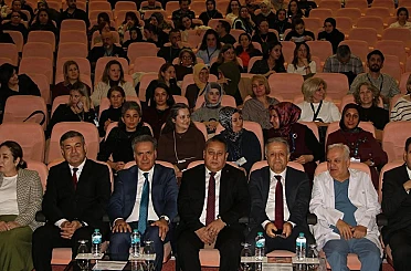 "Yoğun Bakım Hemşireliğinde Güncel Yaklaşımlar" sempozyumu düzenlendi 