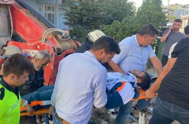 Yokuşta aşağı inerken kontrolden çıkan iş makinesi dehşet saçtı: 2’si çocuk 4 yaralı 