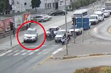 Yol yerine kaldırımı kullanınca cezadan kurtulamadı 