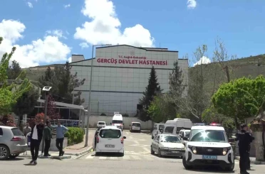Yolun karşısına geçerken hafif ticari aracın çarptığı çocuk ağır yaralandı 
