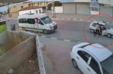 Yolunu traktörle kesen kuzenlerinden demir sopalı meydan dayağı yiyen kuyumcunun dişleri kırıldı 