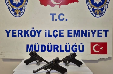 Yozgat’ta 2 şüphelinin üzerinde asırlık 3 tabanca ele geçirildi 