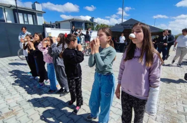 Yozgat’ta bahar şenliğiyle komşular kaynaştı, çocuklar geleneksel oyunlarla tanıştı 