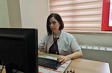 Yüksek enerjili ve işlenmiş gıdalar beynin ödül sistemini tetikleyerek hedonik açlığa yol açıyor 