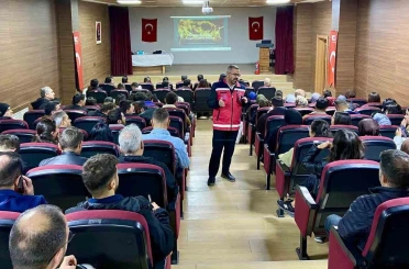 Yüksekova ve Çukurca’daki öğretmenlere acil durum eğitimi 