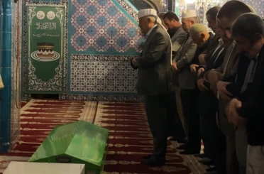 Yüksekova’da bıçaklı saldırıda hayatını kaybeden genç toprağa verildi 