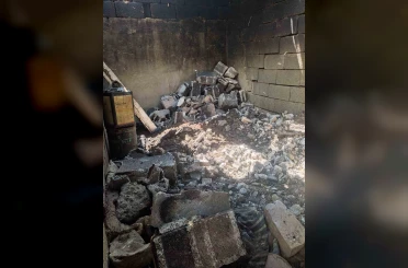 Yüksekova’da odunluk ve garaj yangını 