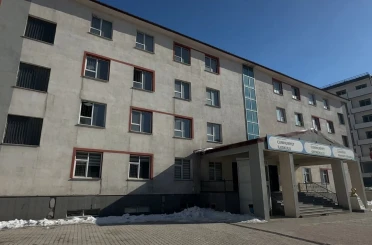 Yüksekova’da örnek uygulama: Okulun pencereleri güvenli hale getirildi 