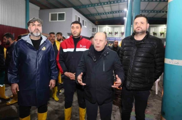 Yüreğir’de şiddetli yağışa anında müdahale 