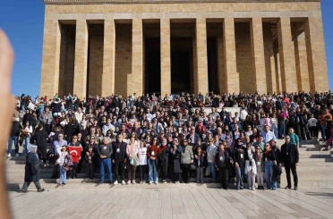 Yüzlerce Bilecikli anıtkabir ve tarihi yerleri ziyaret etti 