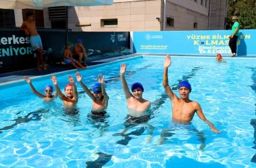 ’Yüzme bilmeyen kalmasın’ projesiyle 11 bin 443 kişiye yüzme eğitimi verildi 