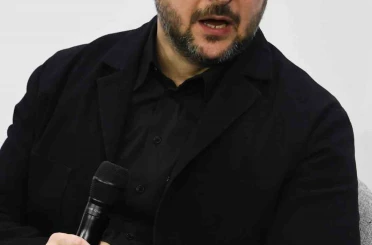 Zelenskiy: "Bize iki aylık bir ateşkes verin, seçimlere gideriz" 