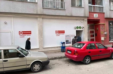 Zemin kattaki eski fitness salonunu camiye çevirdiler 