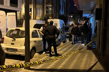 Zeytinburnu’nda iş yerinde yaşanan tartışma kanlı bitti : 2 ölü 1 yaralı 