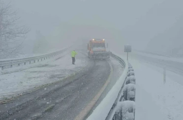 Zonguldak-Ereğli yolunda sürücülere kar engeli 