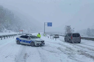 Zonguldak’ta 198 köy yolunu açmak için çalışmalar sürüyor 