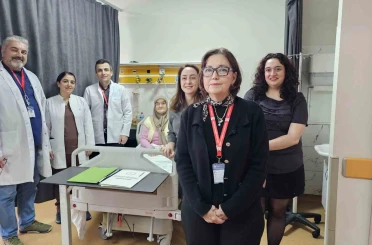 Zonguldak’ta ilk kez 60 yaşında hastaya izsiz ameliyat yapıldı 