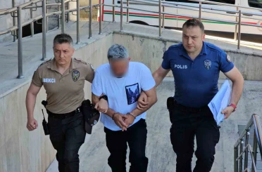 Zonguldak’ta kadın sürücüyü dikiz aynasıyla darp eden sürücü adliyeye sevk edildi 