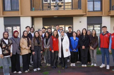 Zonguldak’ta üniversite öğrencileri geleceğe mektup yazdı 