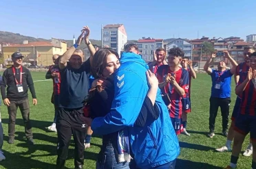 Zonguldak’ta yeşil sahada çifte mutluluk 