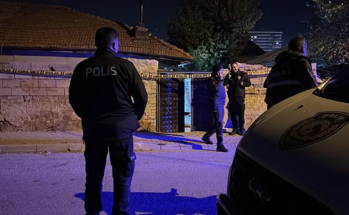 16 yaşındaki çocuk, babasını annesini darp ettiği için öldürmüş