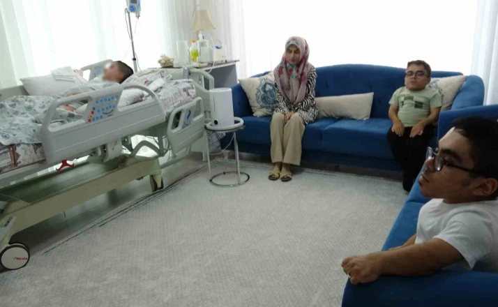 3 engelli çocuğuna bakan annenin yürek burkan mücadelesi 