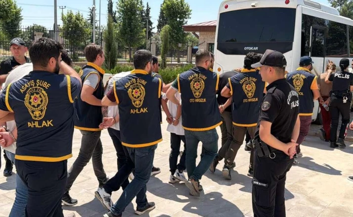 4 Milyonluk Vurgun Sahte Bankacılar Tutuklandı