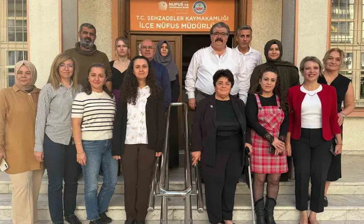 45 yıllık meslek hayatına Manisa’da veda etti
