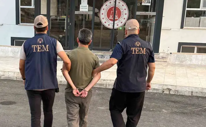 7,5 yıl hapis cezası bulunan ve aranan FETÖ üyesi yakalandı
