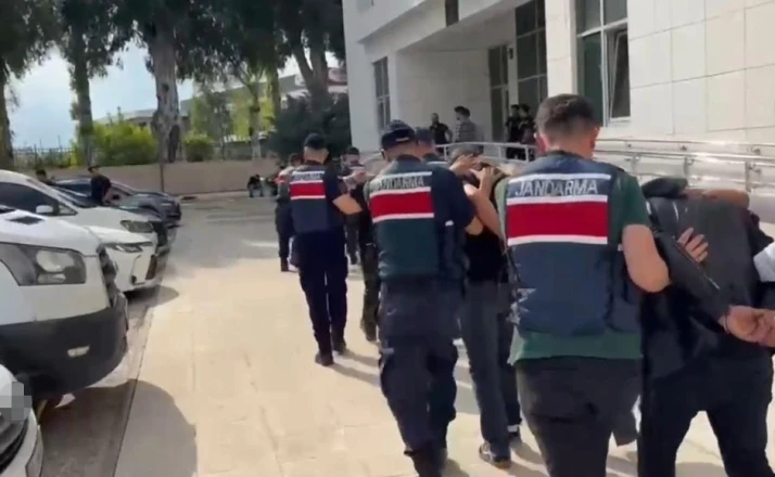 Adana ve Konya'da 13 bin 633 litre kaçak alkol ele geçirildi