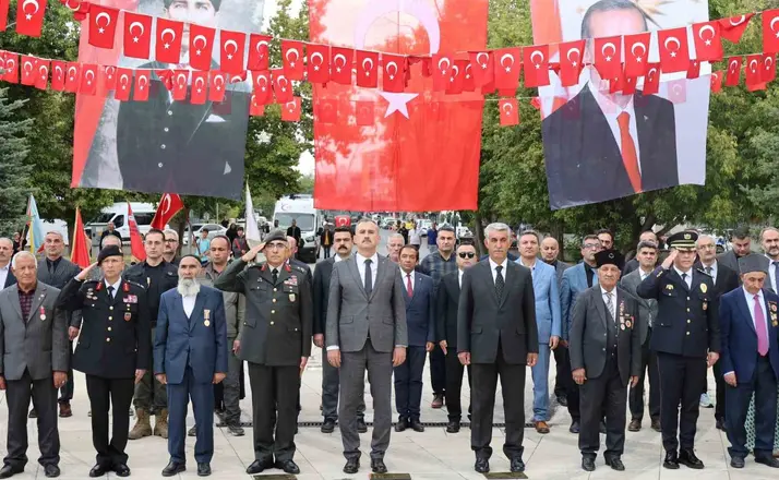 Ağrı’da Gaziler Günü dolayısıyla tören düzenlendi

