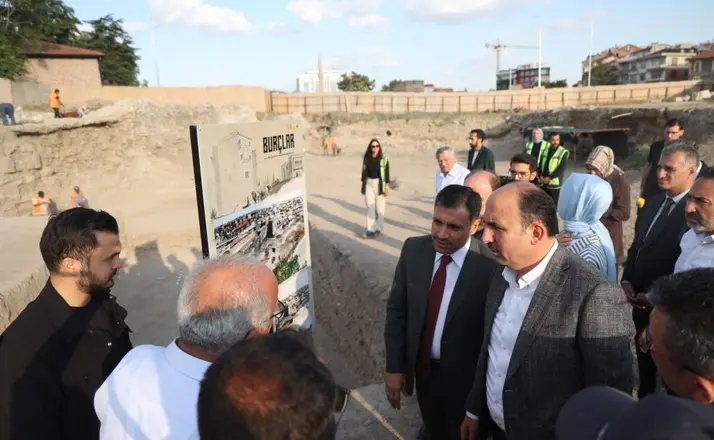 Ak Parti Heyeti, Larende kazı çalışmalarını inceledi