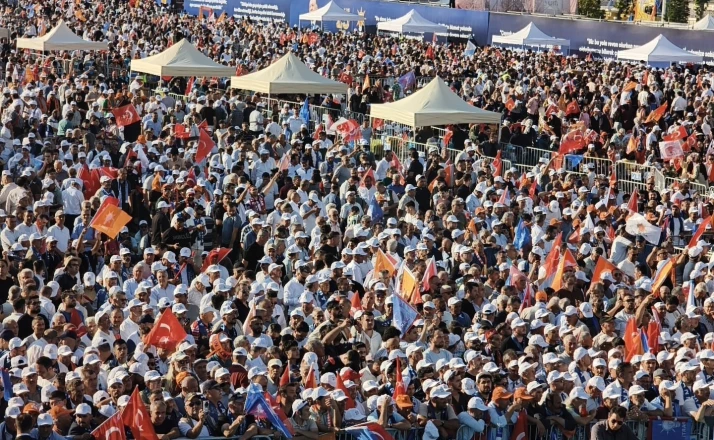 AK Parti’nin 25. yıl mitingine vatandaşlardan yoğun ilgi 