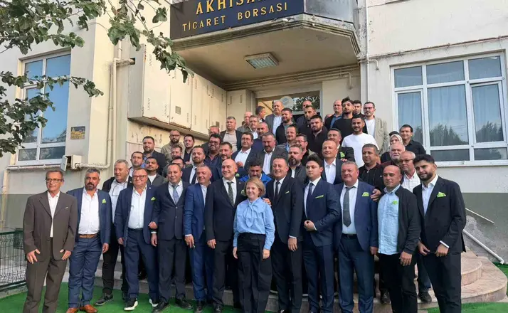Akhisar Ticaret Borsası’nda Başkan Alhat güven tazeledi
