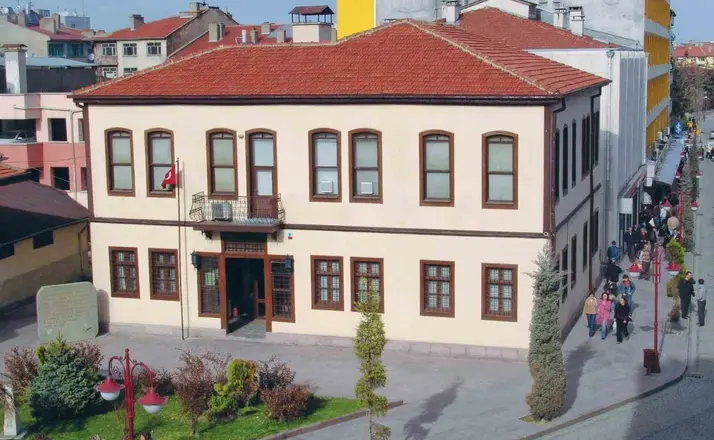 Akşehir Batı Cephesi Karargahı Müzesi’nde bakım onarım çalışması başladı
