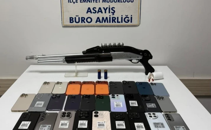 Akşehir’de kaçak cep telefonu operasyonu
