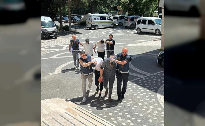 Akşehir'de ki uyuşturucu operasyonunda 4 kişi tutuklandı