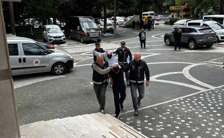 Akşehir polisi 14 bin kullanımlık bonzai ele geçirdi