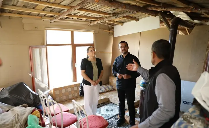Alanya’da yaşlı çift yeni yuvasına kavuştu
